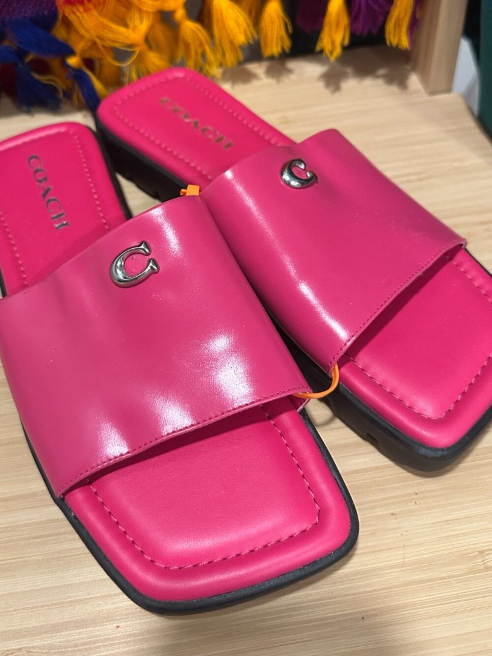 Brand New Coach Florence Slide Sandals in Dragon Fruit Size 7